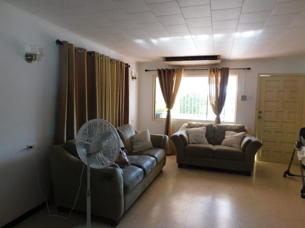 House For Sale - Rooi Taki 3 photo 9