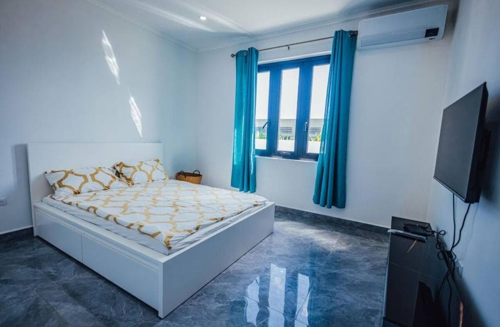 Luxury Apartment Complex photo 12