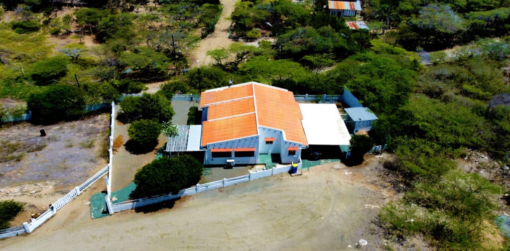 House For Sale - Rooi Taki 3 photo 4