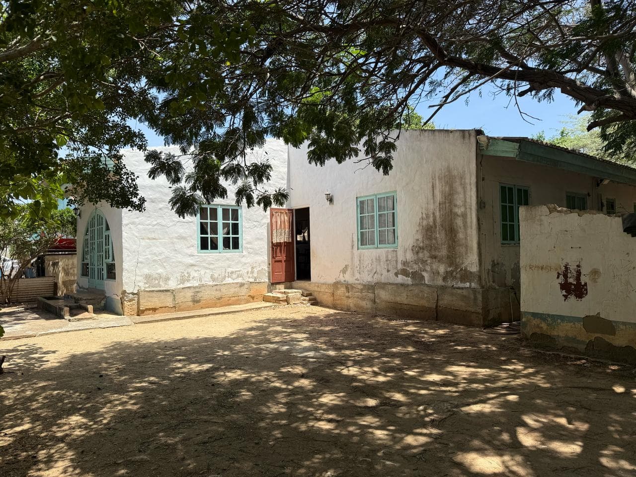 Fixer Upper House - Brazil 67C photo 4