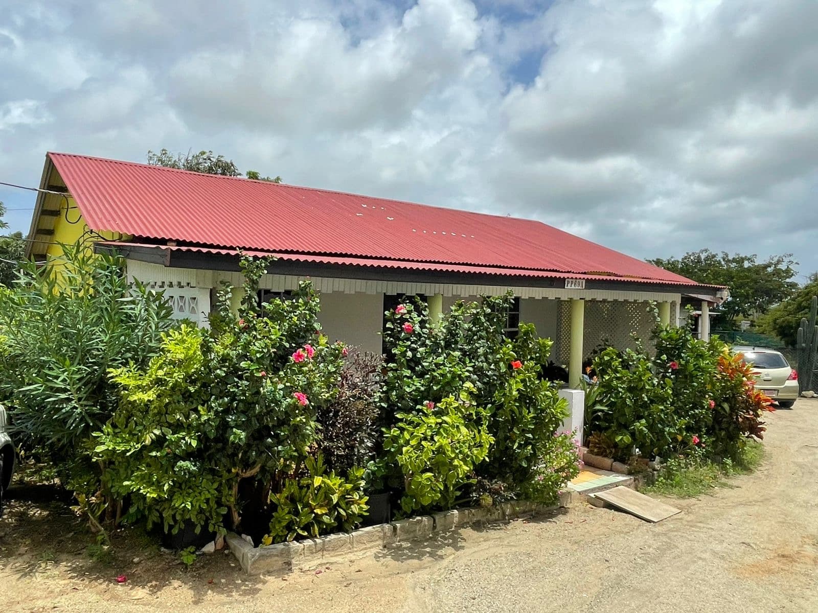 House For Sale - Piedra Plat 69A & 69B photo 3
